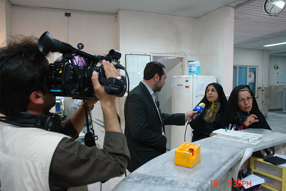 با آغاز اجرای طرح ملی تحول نظام سلامت در خراسان شمالی؛ خبرنگاران از بیمارستان های مرکز استان بازدید کردند