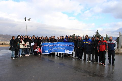بمناسبت هفته وحدت برگزار شد: همایش پیاده روی خانوادگی در دانشگاه علوم پزشکی خراسان شمالی
