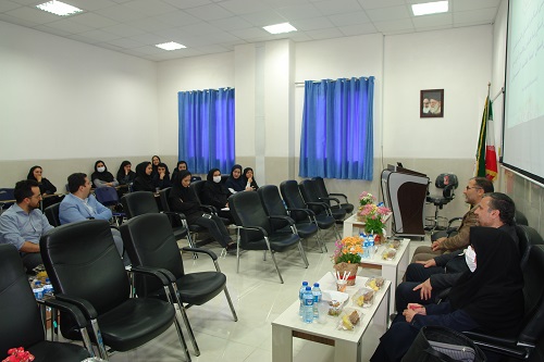 برگزاری نشست اعضای هیات علمی دانشکده دندانپزشکی با معاون آموزشی دانشگاه همزمان با هفته آموزش
