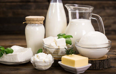 مکمل های کلسیم را جایگزین مصرف شیر و لبنیات نکنید