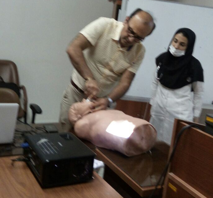 برگزاری کارگاه آموزشی CPR در بیمارستان جاجرم