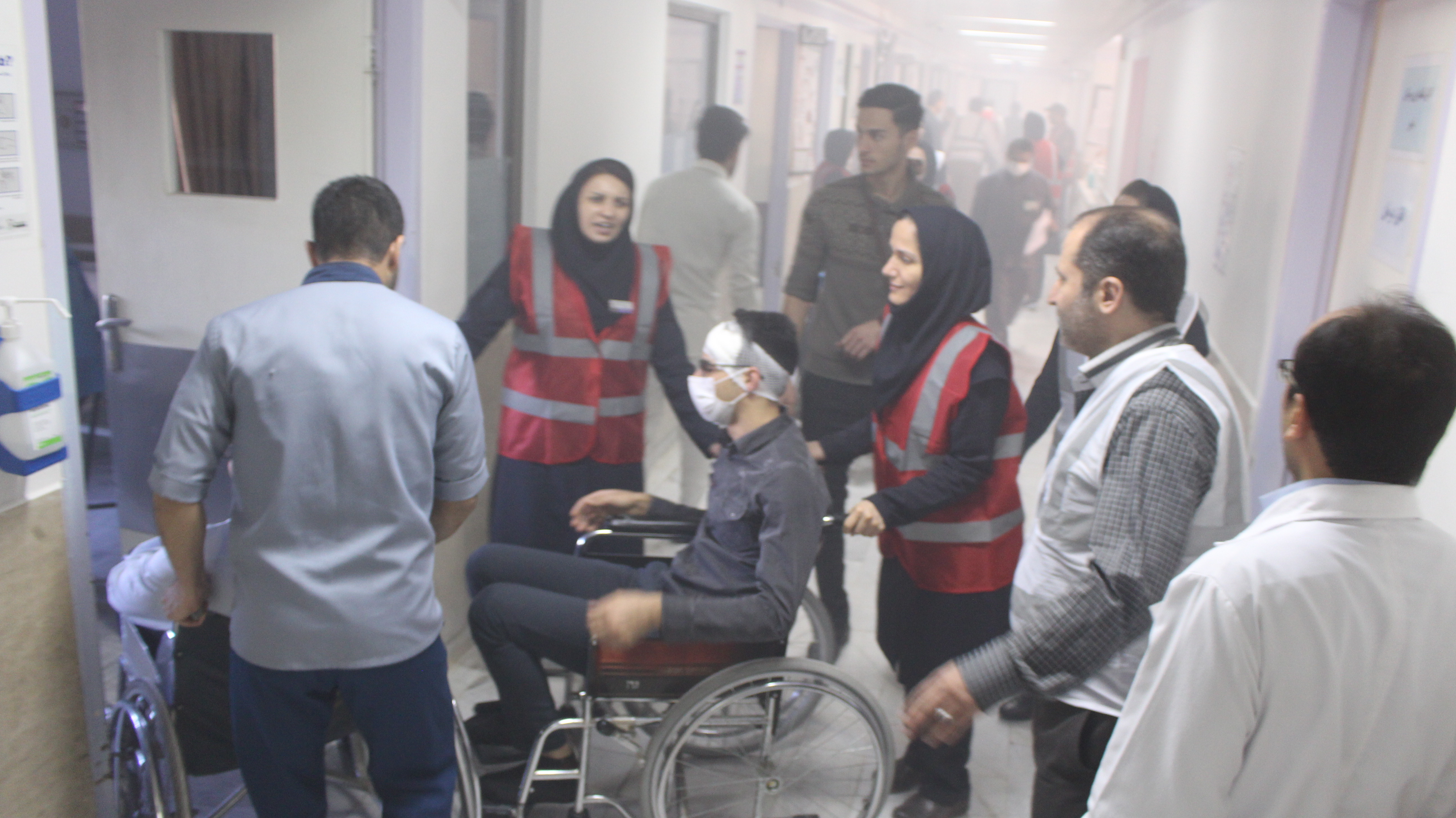 تمرین تخلیه افقی اضطراری در بیمارستان امام علی (ع)