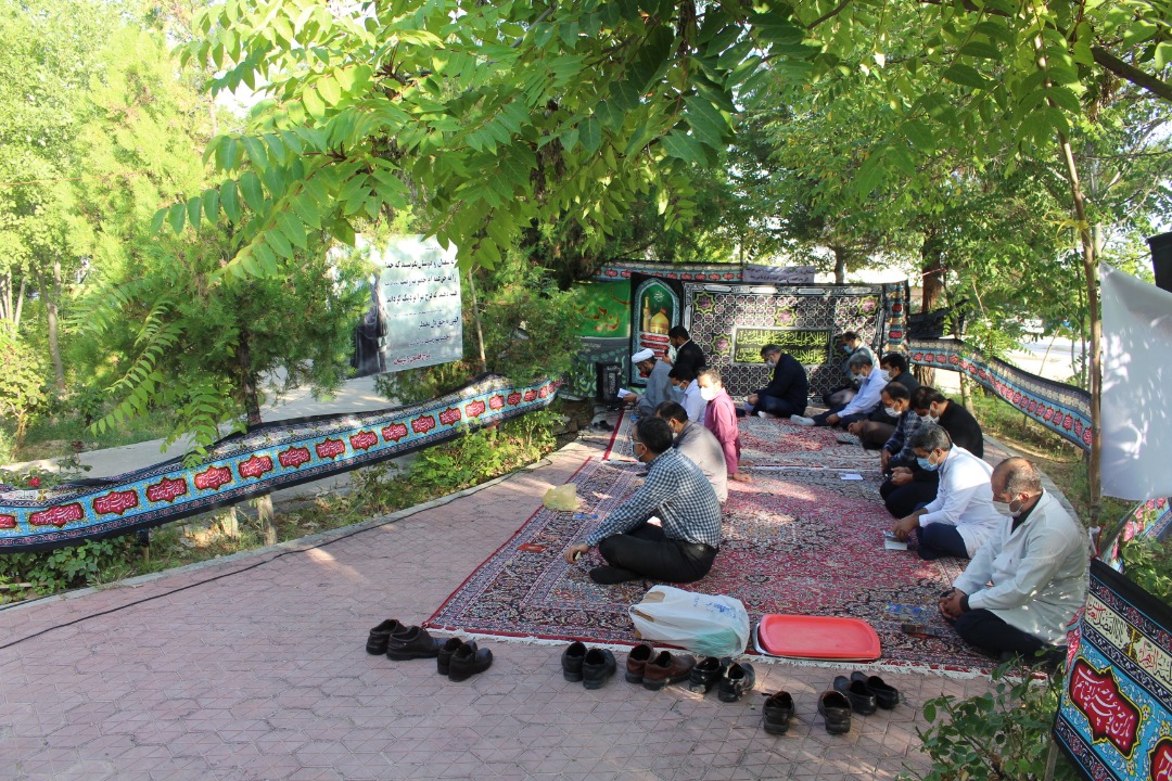 برگزاری مراسم زیارت عاشورا در محوطه بیمارستان امام علی (ع) به مناسبت ماه محرم